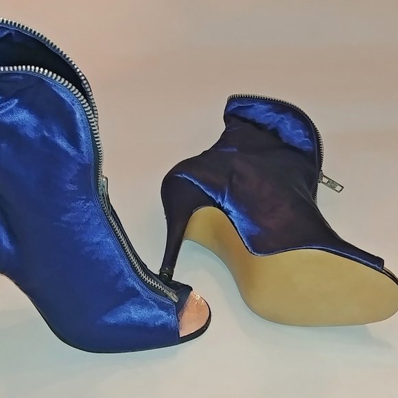 1970s Terry de Havilland - peep toe bootie heels - Picture 1 of 4